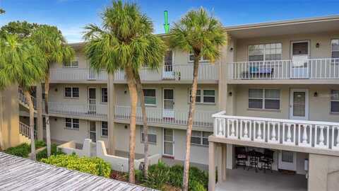 940 VIRGINIA STREET, DUNEDIN, FL 34698