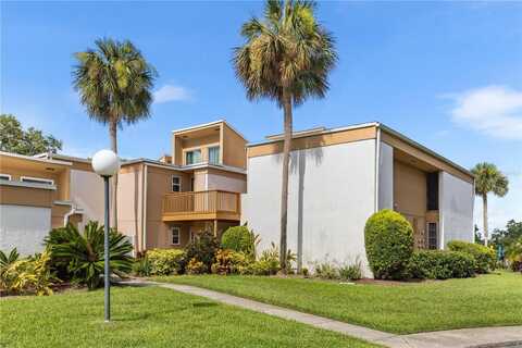 1051 S HIGHLAND STREET, MOUNT DORA, FL 32757
