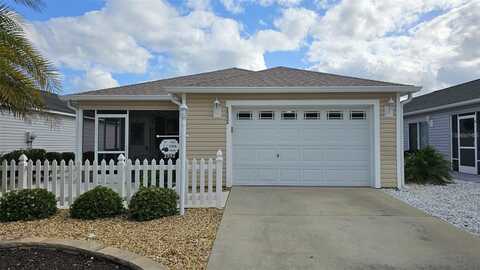 2552 RED CEDAR LANE, THE VILLAGES, FL 32162
