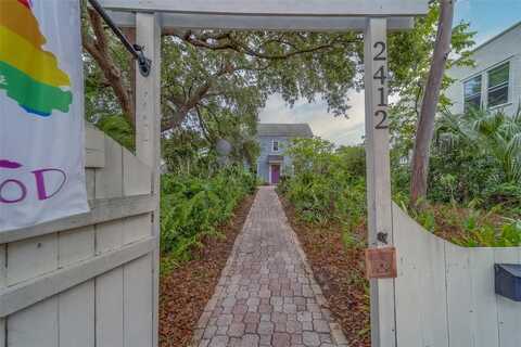 2412 BURLINGTON AVENUE N, Saint Petersburg, FL 33713
