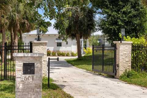 601 SUFFOLK CIRCLE, NOKOMIS, FL 34275