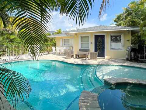 152 COOLIDGE DRIVE, SARASOTA, FL 34236