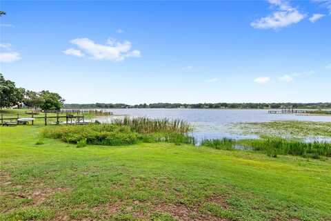 942 BEACH BREEZE DRIVE, ORLANDO, FL 32835
