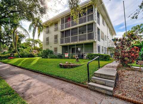 701 W VENICE AVENUE, VENICE, FL 34285