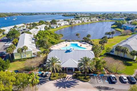 102 POMPANO DRIVE SE, Saint Petersburg, FL 33705