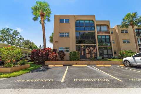 11485 OAKHURST ROAD, LARGO, FL 33774