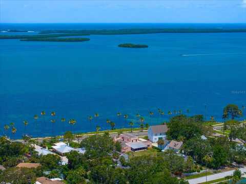 43 EDGEWATER DRIVE, DUNEDIN, FL 34698