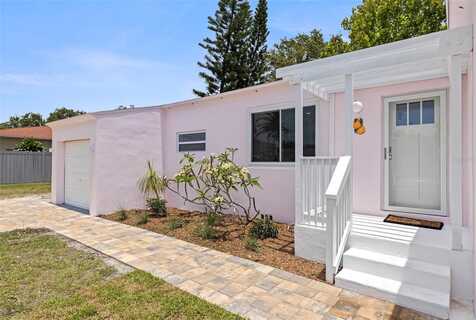 1579 BAYSHORE BOULEVARD, DUNEDIN, FL 34698