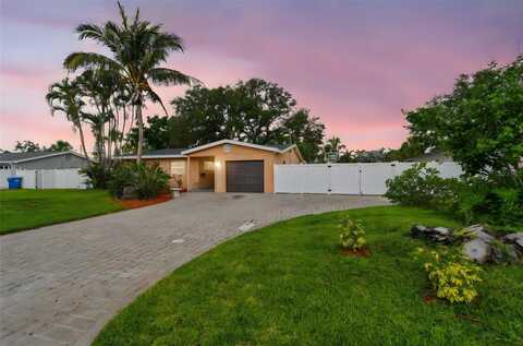 4400 HELENA STREET NE, Saint Petersburg, FL 33703