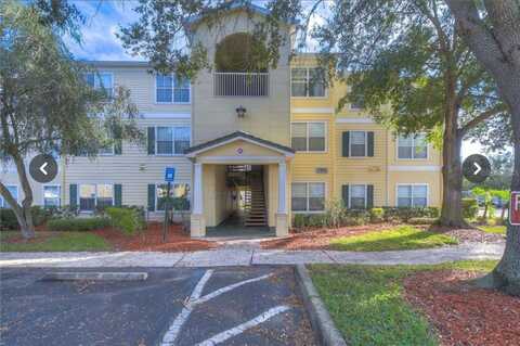 18139 BRIDLE BIT LANE, TAMPA, FL 33647