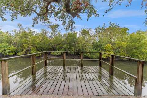 8703 DRIFTWOOD DRIVE, TAMPA, FL 33615
