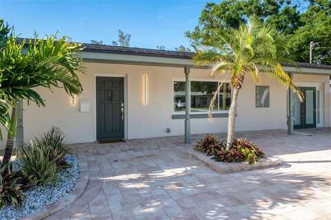 243 45TH AVENUE NE, Saint Petersburg, FL 33703