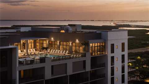 221 MAIN STREET N, Saint Petersburg, FL 33716