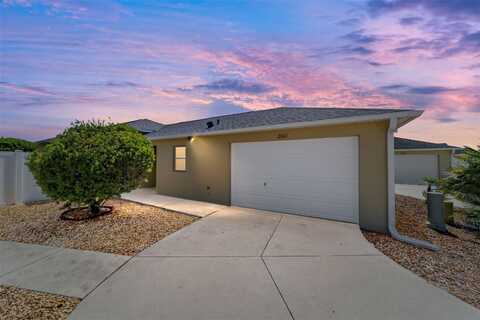 2101 SOUTHERN STAR WAY, THE VILLAGES, FL 32162