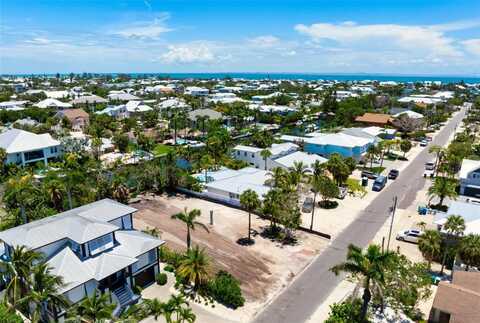 208 OAK AVENUE, ANNA MARIA, FL 34216