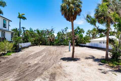 208 OAK AVENUE, ANNA MARIA, FL 34216