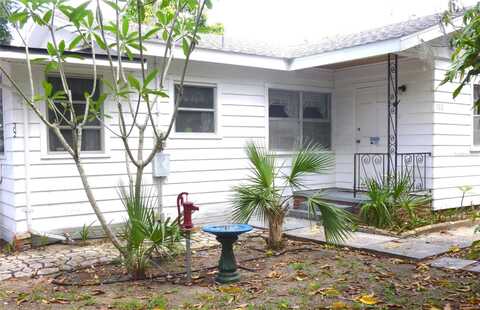 302 S PALM AVENUE, FROSTPROOF, FL 33843