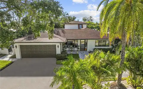 208 LIVE OAK LANE, LARGO, FL 33770