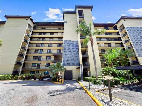 650 ISLAND WAY, CLEARWATER BEACH, FL 33767