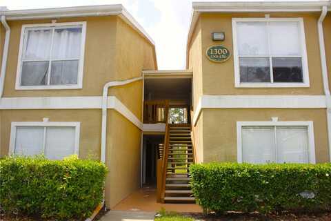 9481 HIGHLAND OAK DRIVE, TAMPA, FL 33647
