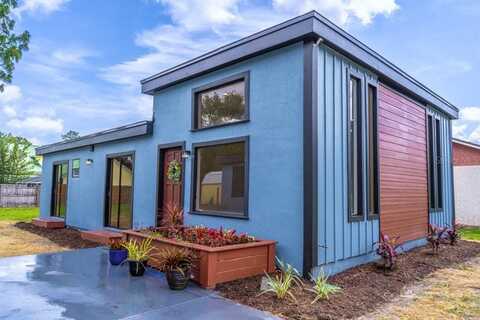 221 E FERN DRIVE, ORANGE CITY, FL 32763
