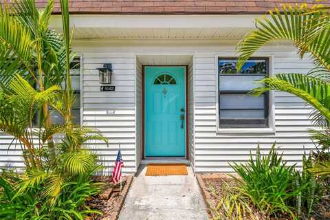 9142 OAKWOOD LANE, SEMINOLE, FL 33776