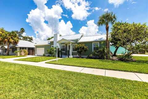 640 BROADWAY STREET, LONGBOAT KEY, FL 34228