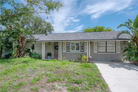8701 DRIFTWOOD DRIVE DRIVE, TAMPA, FL 33615