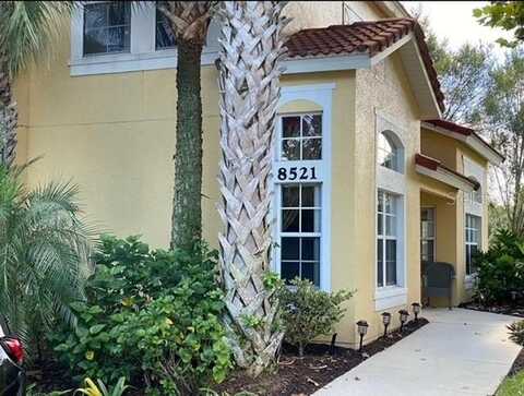 8521 CRYSTAL COVE LOOP, KISSIMMEE, FL 34747