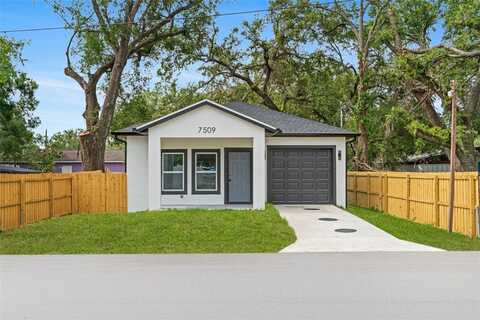 7509 E 26TH AVENUE, TAMPA, FL 33619
