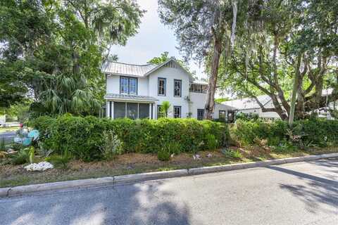 562 NE 2ND AVENUE, GAINESVILLE, FL 32601