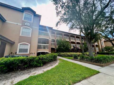 13917 FAIRWAY ISLAND DRIVE, ORLANDO, FL 32837