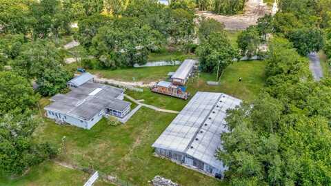 8001 N MEADOWVIEW CIRCLE, TAMPA, FL 33625