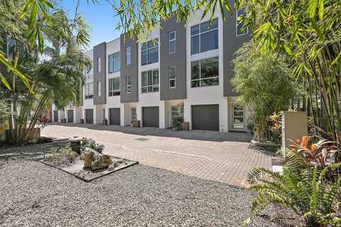 325 5TH AVENUE S, Saint Petersburg, FL 33701