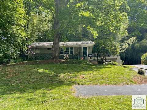 801 Indian Trail, Martinsville, VA 24112
