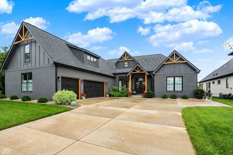 1135 Maclaren Court, Franklin, IN 46131