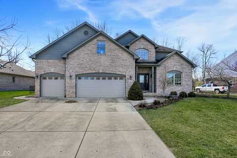 545 Walnut Woods Drive, Greenwood, IN 46142
