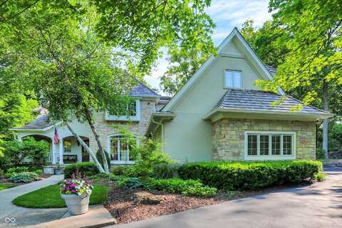 4530 Chase Oak Court, Zionsville, IN 46077