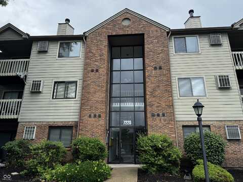 7220 Village Pkwy Drive, Indianapolis, IN 46254