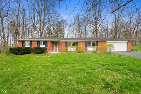 1023 W Dun Grazin Drive, Connersville, IN 47331