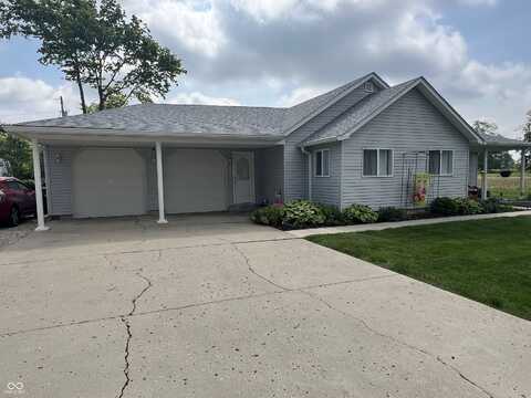 542 S Greensboro Pike, New Castle, IN 47362