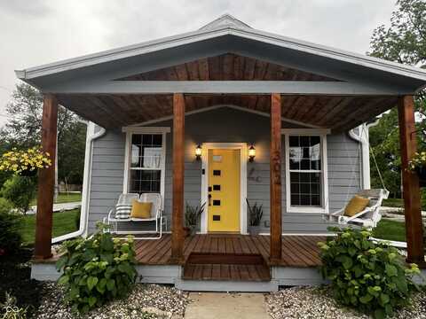 302 Penn Street, Westfield, IN 46074