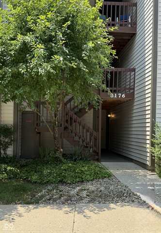 8176 Shorewalk Drive, Indianapolis, IN 46236