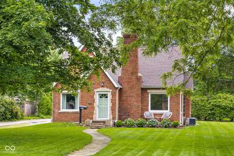 2645 Washington Street, Columbus, IN 47201