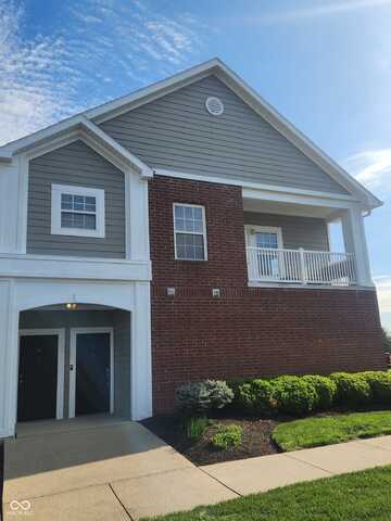 9657 Rialto Trail, Carmel, IN 46280