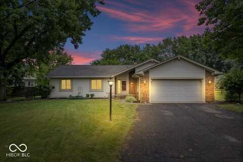 110 Leichester Court, Noblesville, IN 46060