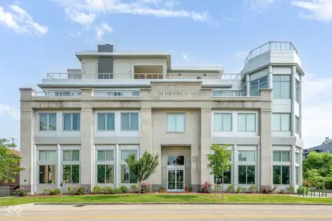304 W Kirkwood Avenue, Bloomington, IN 47404