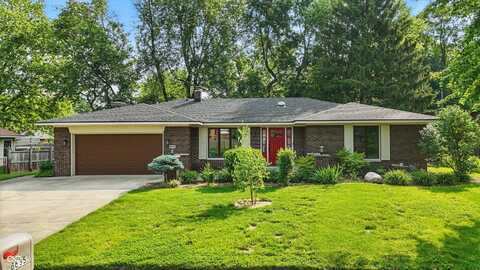 8635 Bishops Lane, Indianapolis, IN 46217