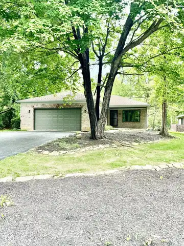 46 Mill Springs, Coatesville, IN 46121