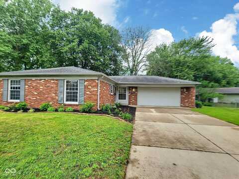 2741 Fairlawn Drive, Columbus, IN 47203